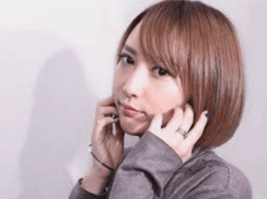 困り顔の藍井エイル