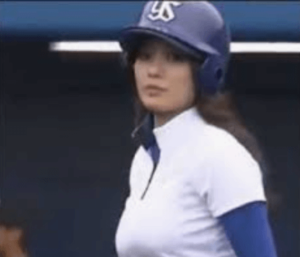 巨乳ボールガールとして紹介される金城優香